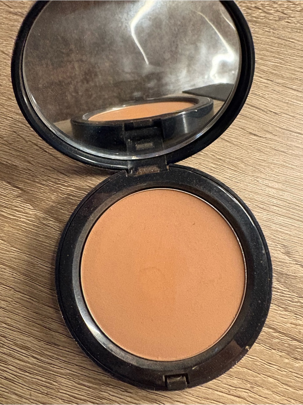 Bobbi Brown Bronzing Powder 🌵Rich Cocoa